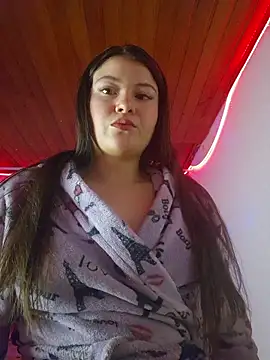 Snapshot of juli05star20 chatting on 05.17.26 juli05star20 online show from 05.17.26