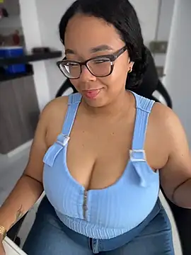 XMara online show from 04.15.26