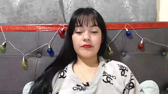 Snapshot of Alisha_99 chatting on 12.21.24 Alisha 99 online show from 12.21.24