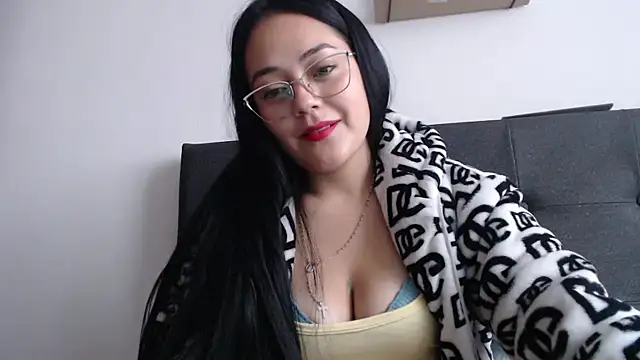 Snapshot of Alisha_99 chatting on 01.11.26 Alisha 99 online show from 01.11.26