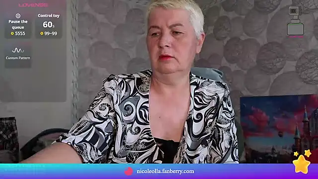 NicoleOlla online show from 05.27.26