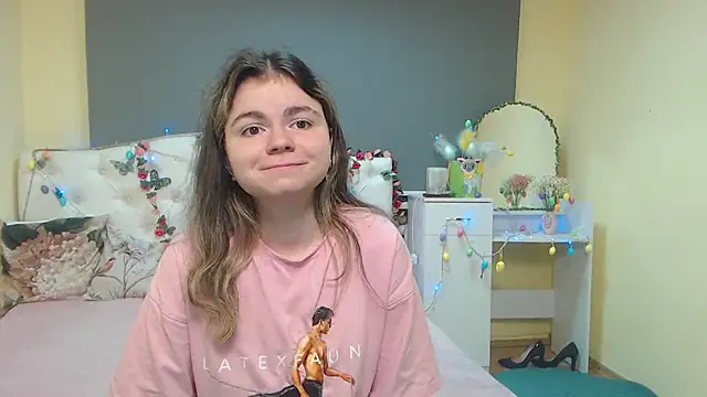 TinaRedly online show from 04.11.26