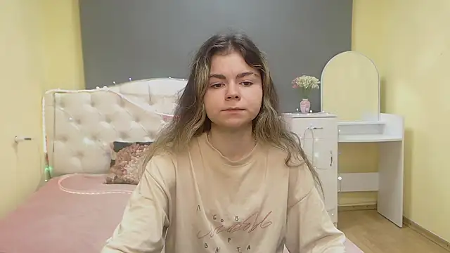 TinaRedly online show from 05.11.26