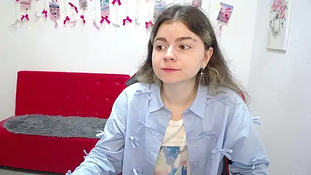 TinaRedly online show from 05.23.26