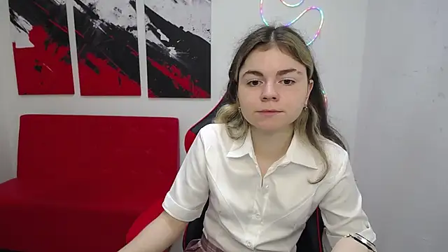 TinaRedly online show from 07.10.26