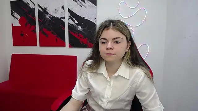 TinaRedly online show from 07.28.26
