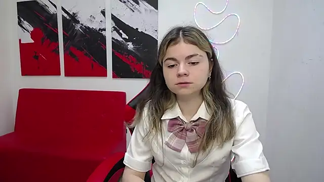 TinaRedly online show from 07.28.26