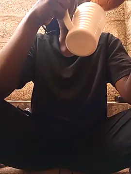 Swirly blac online show from 04.14.26