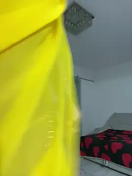 Snapshot of _adelle chatting on 10.25.25 adelle online show from 10.25.25