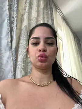  adelle online show from 04.16.26