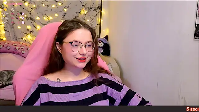 Snapshot of me__hanna chatting on 01.25.25 me hanna online show from 01.25.25