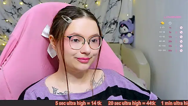 Snapshot of me__hanna chatting on 02.04.25 me hanna online show from 02.04.25