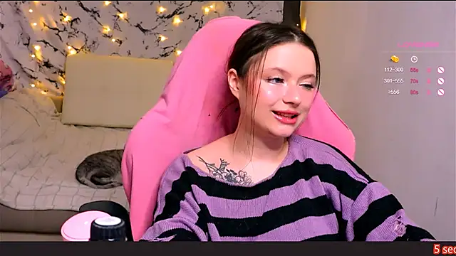 Snapshot of me__hanna chatting on 02.22.25 me hanna online show from 02.22.25