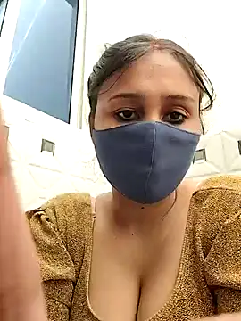 Snapshot of Archna-ji chatting on 01.04.25 Archna-ji online show from 01.04.25