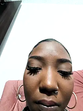 lilit kyteler online show from 10.19.25