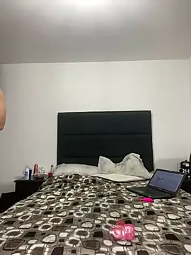 Snapshot of milangym127 chatting on 03.21.25 milangym127 online show from 03.21.25