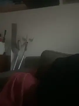 Elrubiolargo online show from 10.12.25