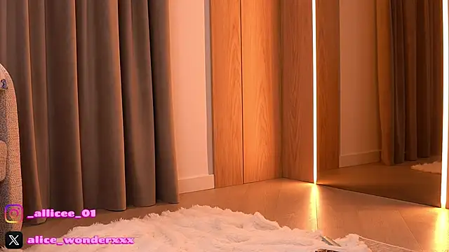 VanessaSimon online show from 03.04.26