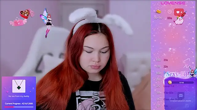 Snapshot of MissClarks chatting on 12.17.24 MissClarks online show from 12.17.24