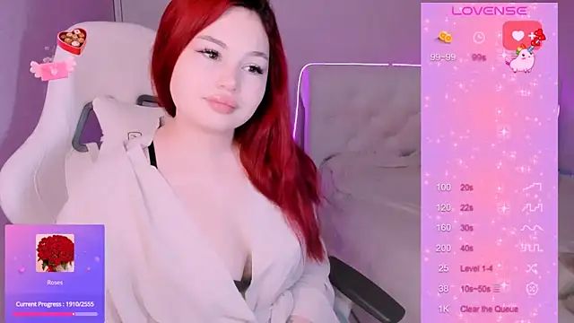 Snapshot of MissClarks chatting on 02.01.25 MissClarks online show from 02.01.25