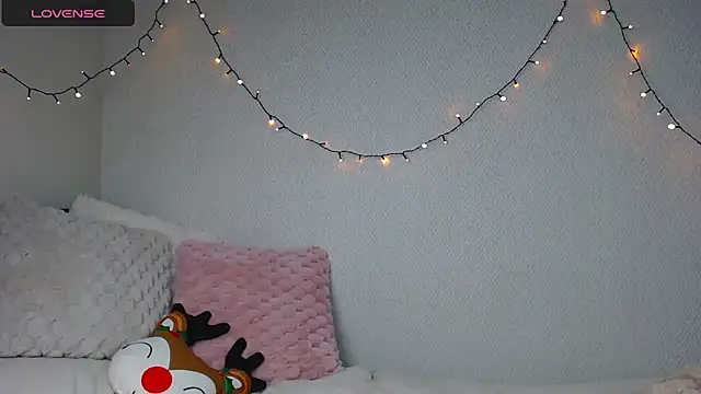 Nicole blonde0 online show from 01.20.25