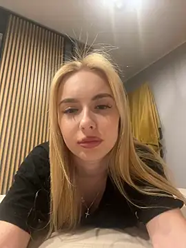 Nicole blonde0 online show from 02.06.25