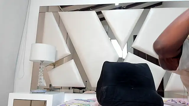 MonicaSchwartz online show from 03.17.25