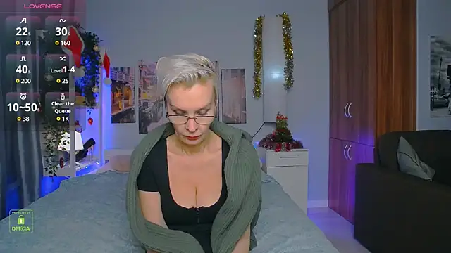 HelgaHimmell online show from 12.20.24