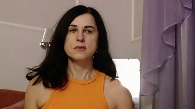 MonicaMelano online show from 11.28.25