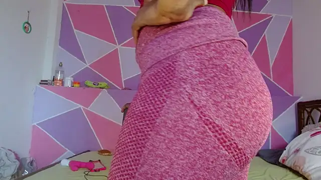 ebony alika1 online show from 12.14.24