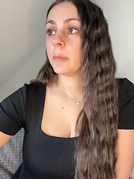 Loella-Rose online show from 04.27.26