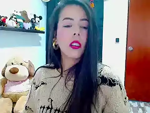Snapshot of ella_peck chatting on 12.16.24 ella peck online show from 12.16.24