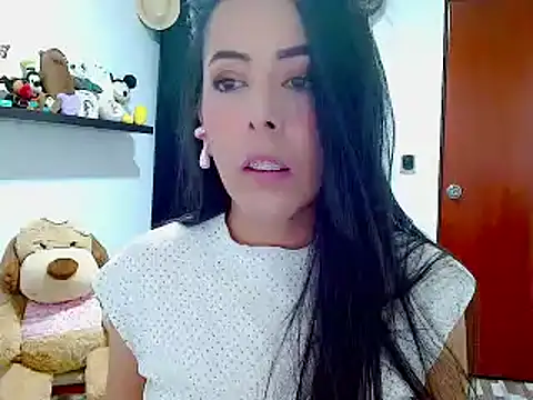 Snapshot of ella_peck chatting on 12.30.24 ella peck online show from 12.30.24