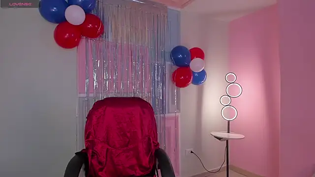 MollySundersX online show from 07.04.26