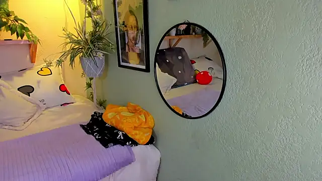 Snapshot of MiaaRose chatting on 01.31.25 MiaaRose online show from 01.31.25