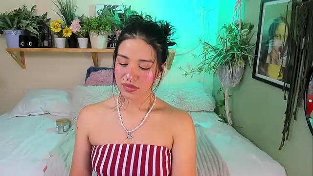 Snapshot of MiaaRose chatting on 09.09.25 MiaaRose online show from 09.09.25