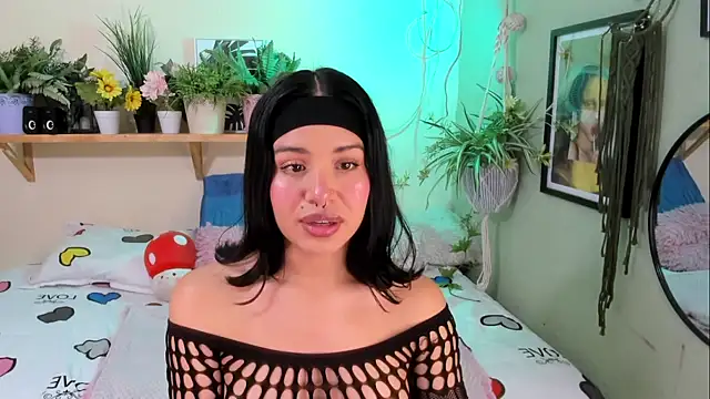 Snapshot of MiaaRose chatting on 09.27.25 MiaaRose online show from 09.27.25