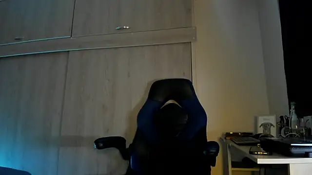 male pussy online show from 09.10.25