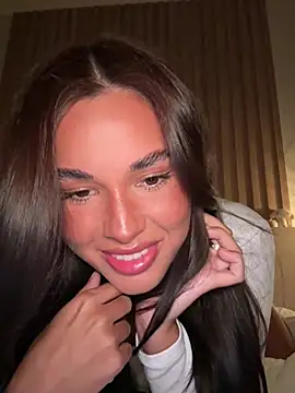 Snapshot of Lizhush_ chatting on 01.14.25 Lizhush  online show from 01.14.25