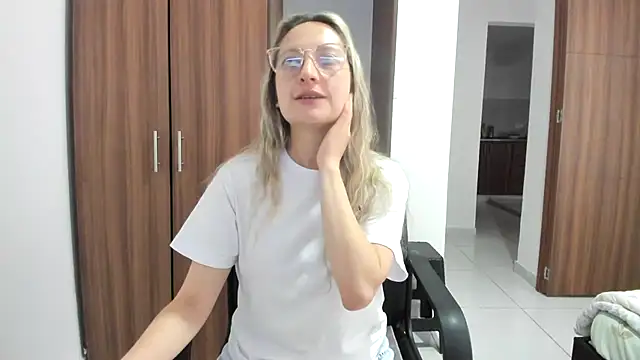 Adele johnsonn1 online show from 09.10.25