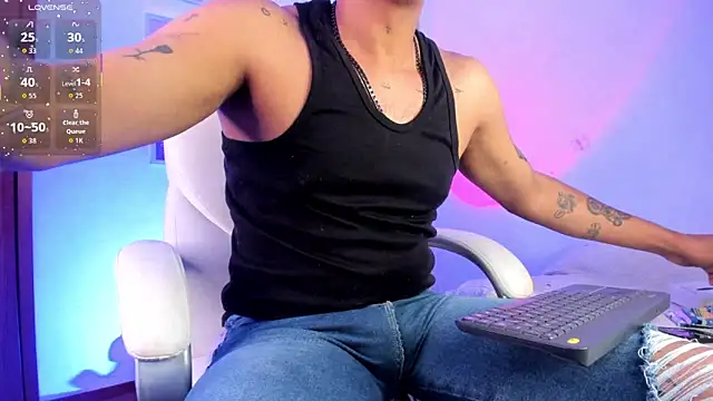 Snapshot of zack-fentty chatting on 05.28.26 zack-fentty online show from 05.28.26