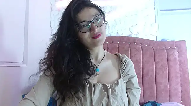 Snapshot of lunazulsj chatting on 01.28.25 lunazulsj online show from 01.28.25