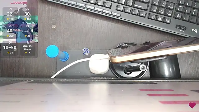 mom hot   online show from 02.20.26