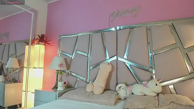 Bonniepark online show from 04.15.26