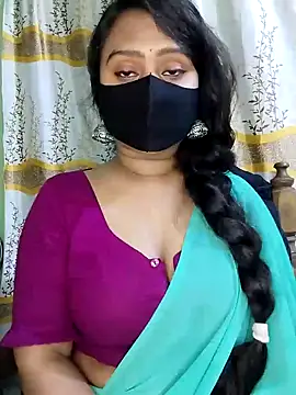 Snapshot of Idhika_Paul chatting on 02.07.25 Idhika Paul online show from 02.07.25