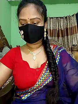 Snapshot of Idhika_Paul chatting on 03.20.25 Idhika Paul online show from 03.20.25