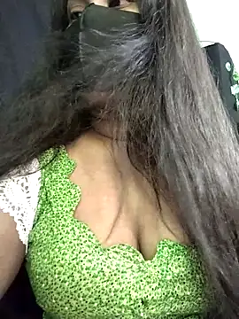Snapshot of Idhika_Paul chatting on 10.27.25 Idhika Paul online show from 10.27.25