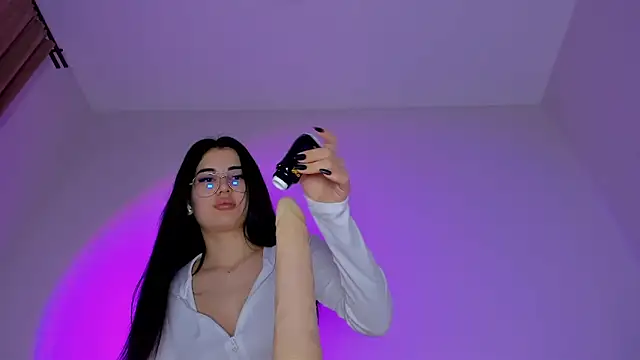 maakimo online show from 04.01.26