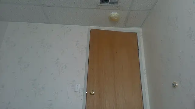 Armyexhibitionistvet online show from 04.08.26