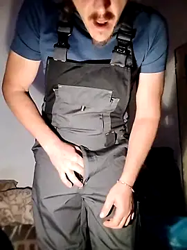 Snapshot of prcalek19 chatting on 10.13.25 prcalek19 online show from 10.13.25